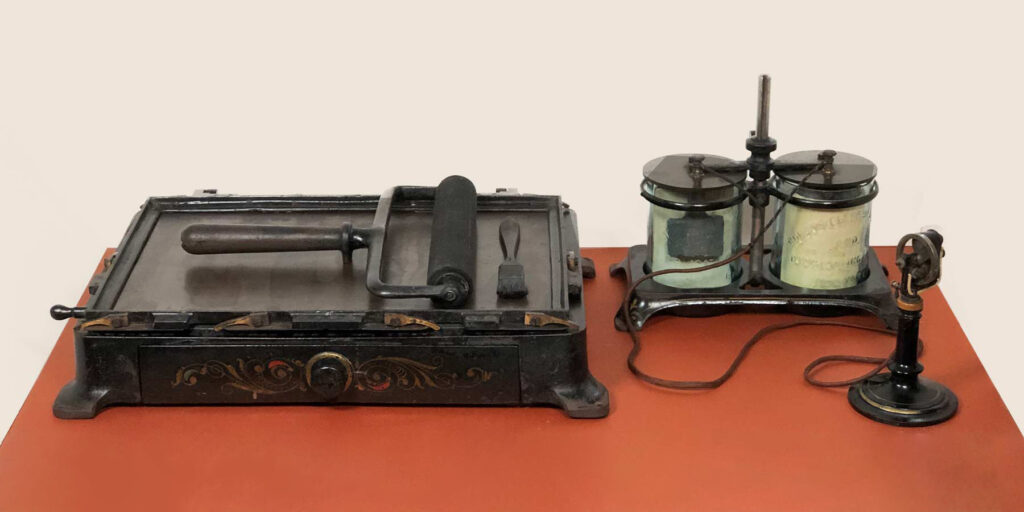 Historia de la risografía: lápiz eléctrico de Thomas Alva Edison.
