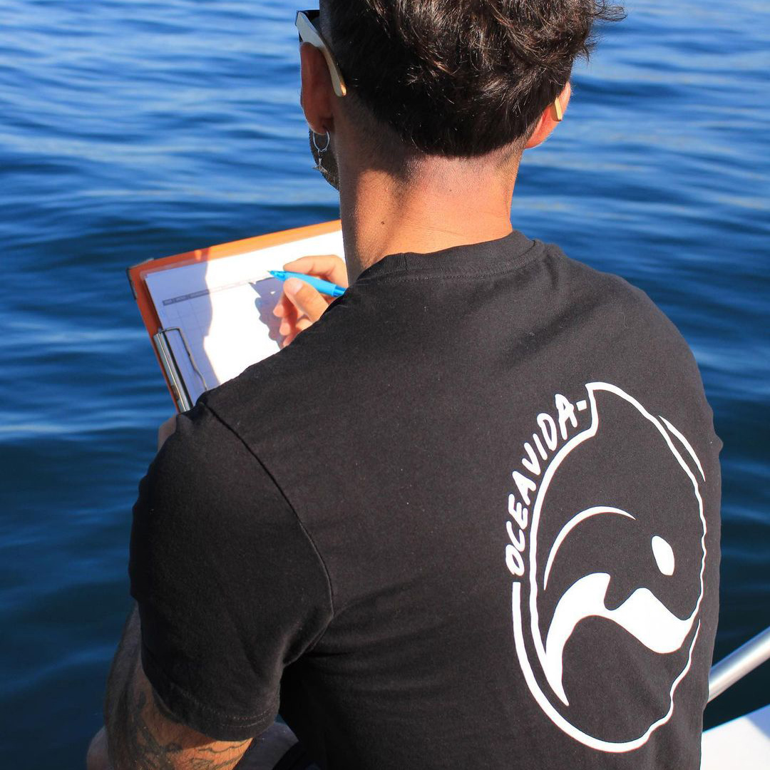 Camisetas de algodón orgánico y serigrafía ecológica de tintas al agua para la Asociación Oceavida.